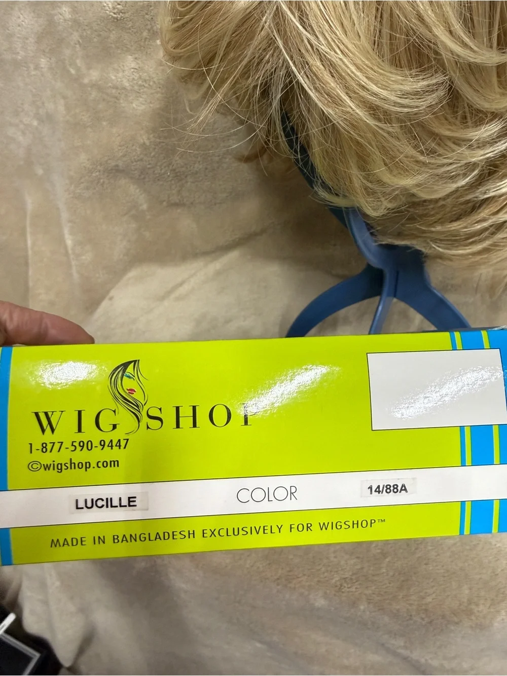 Lot of 2 wig wig pro and wig shop short shag blonde synthetic average